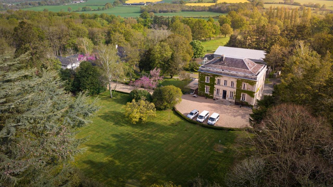 Institut Bois Robert Hotel Bécon-les-Granits Екстериор снимка